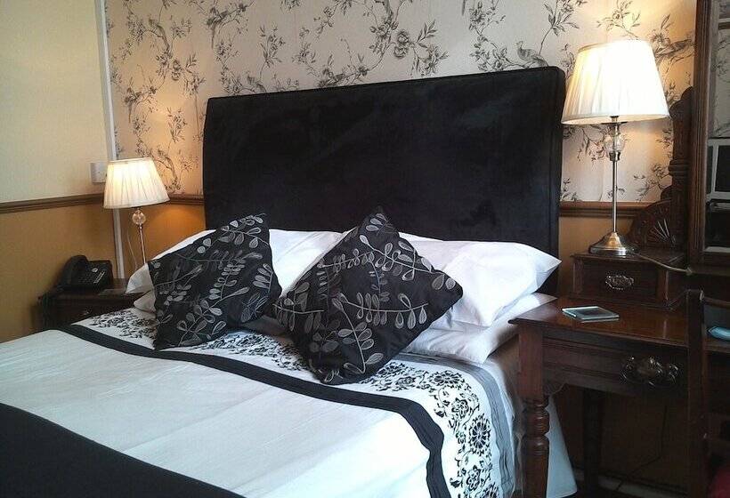 ペンション Meare Manor