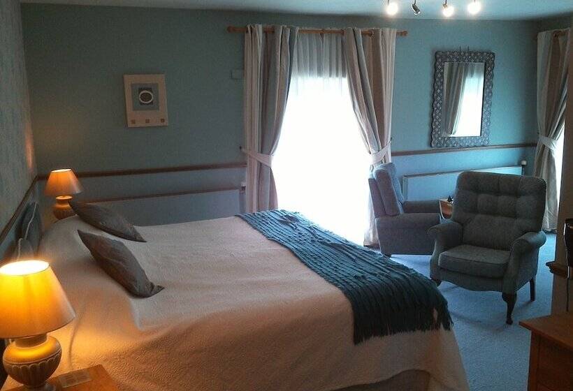 ペンション Meare Manor