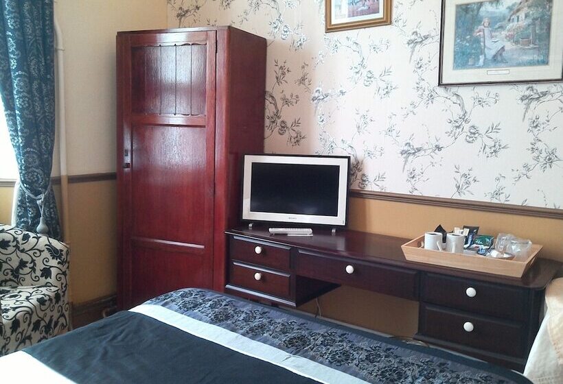 ペンション Meare Manor