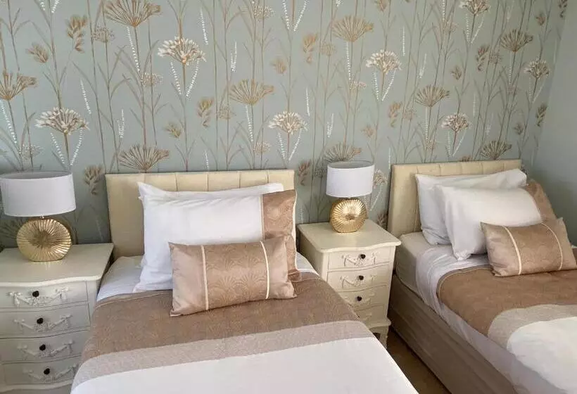 膳宿费 St. Georges House