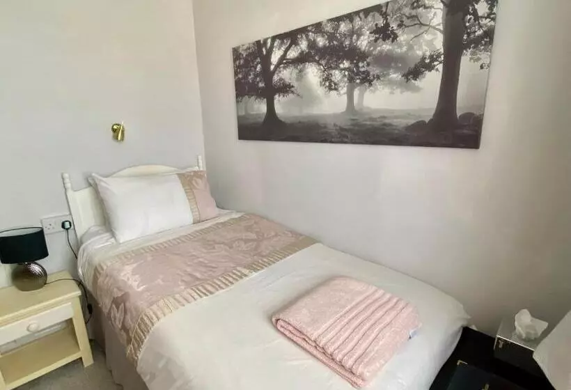 膳宿费 St. Georges House