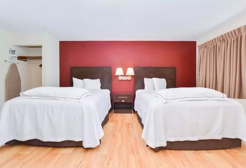 Red Roof Inn Plus+ & Suites Guilford