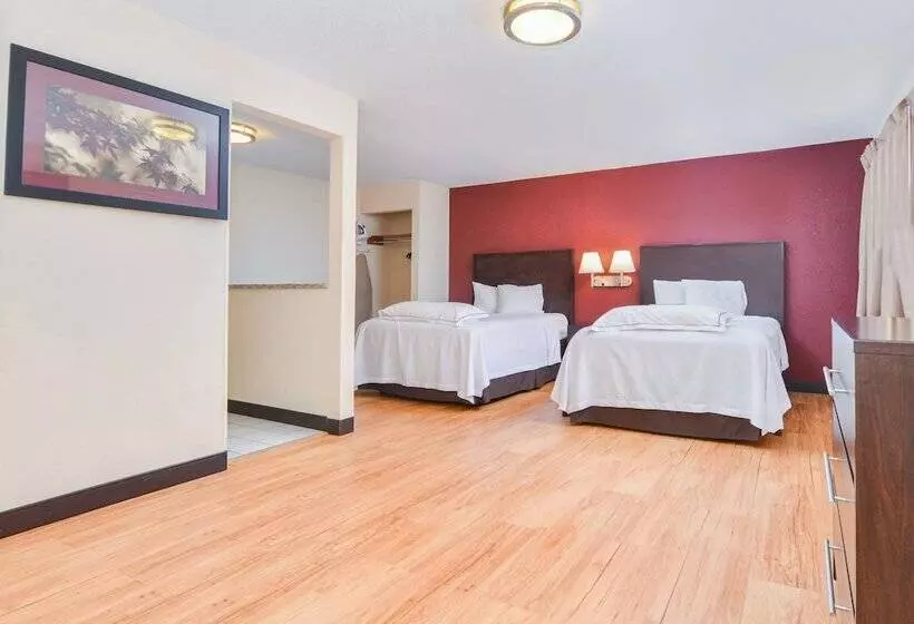 Red Roof Inn Plus+ & Suites Guilford