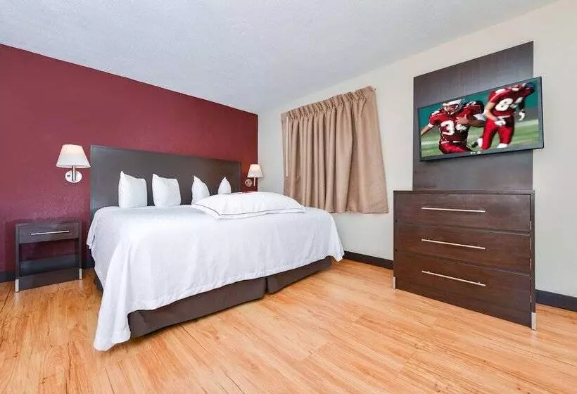 Red Roof Inn Plus+ & Suites Guilford