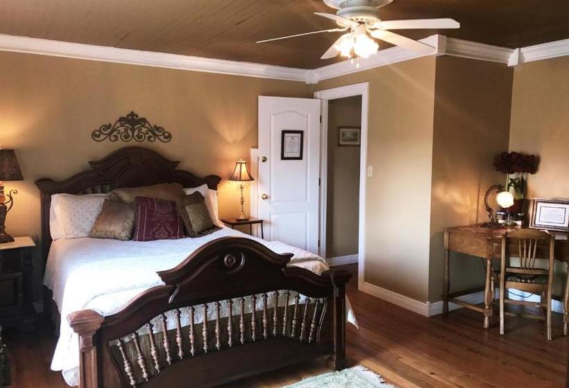 The Hill House Bed & Breakfast