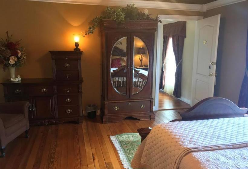 The Hill House Bed & Breakfast