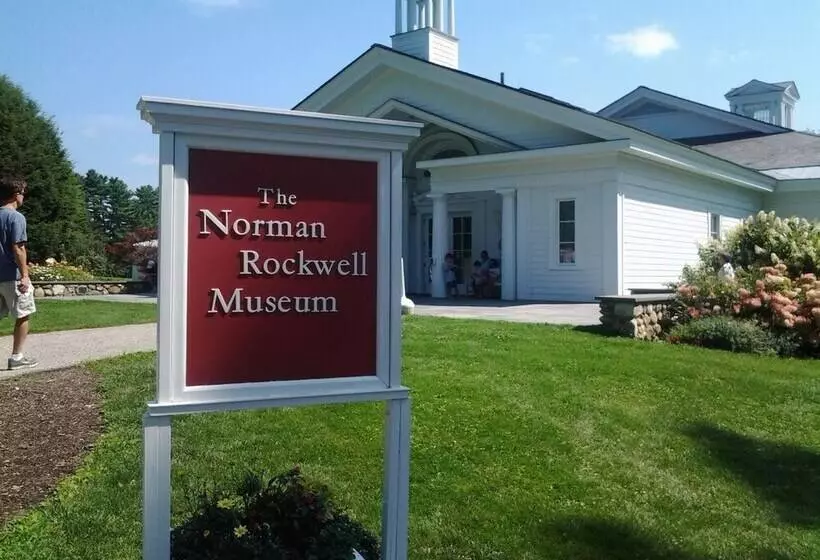 The Stockbridge Country Inn Closest B&b To Norman Rockwell Museum And Chesterwood