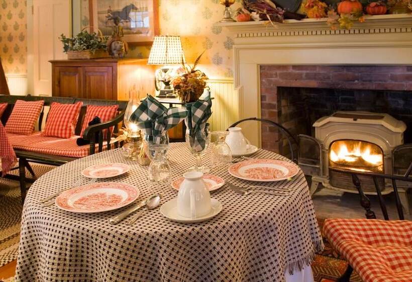 The Stockbridge Country Inn Closest B&b To Norman Rockwell Museum And Chesterwood