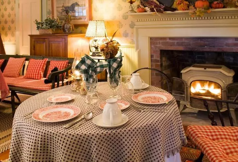 The Stockbridge Country Inn Closest B&b To Norman Rockwell Museum And Chesterwood