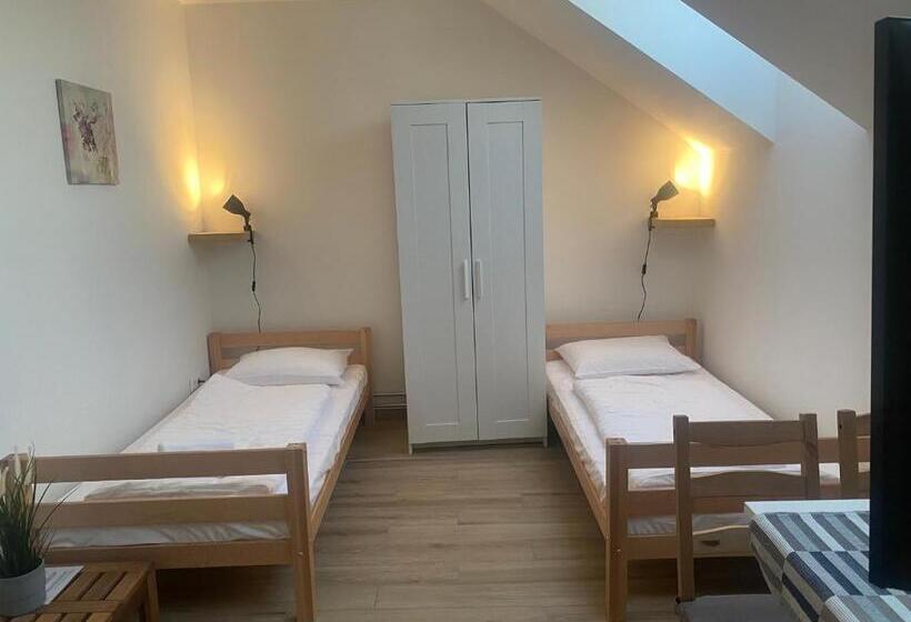 ベッドアンドブレックファースト Breier Farm Tanya Panzió