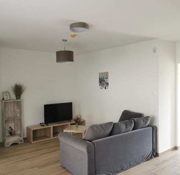 ベッドアンドブレックファースト Breier Farm Tanya Panzió