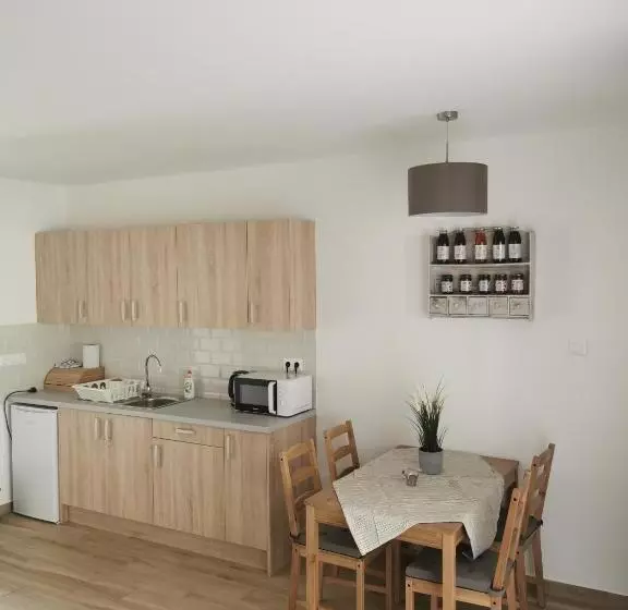 Aamiaismajoitus (B&B) Breier Farm   Tanya Panzió