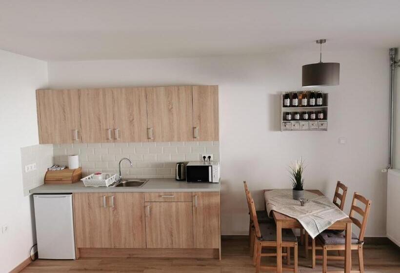 ベッドアンドブレックファースト Breier Farm Tanya Panzió