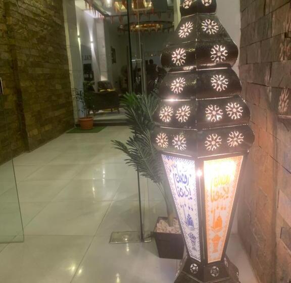 تختخواب و صبحانه Royal