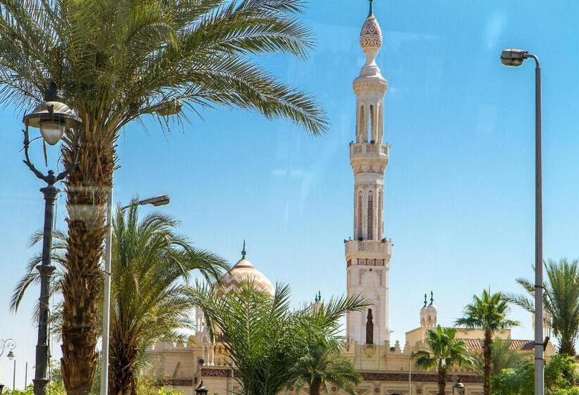 تختخواب و صبحانه Royal