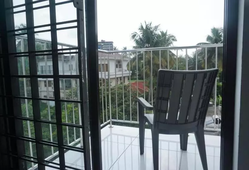 D Green Hotels