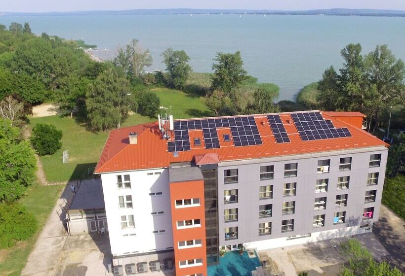 هتل Beach Szálló Révfülöp