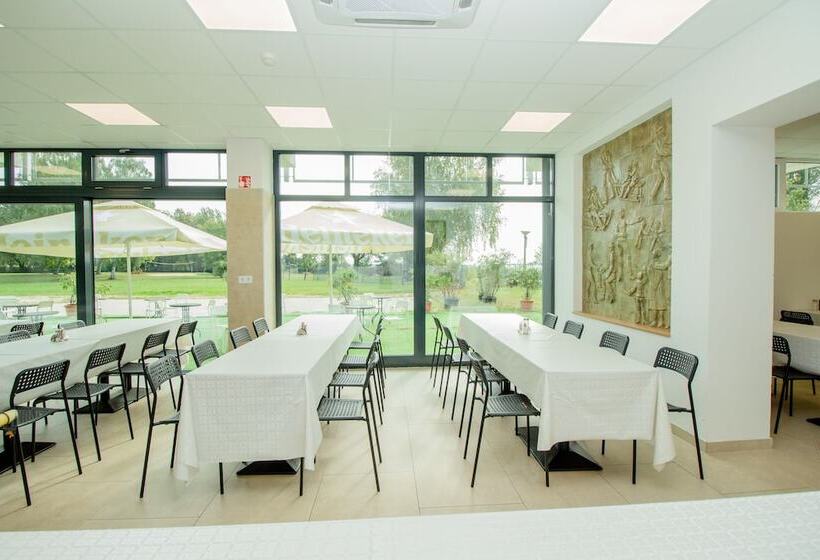 هتل Beach Szálló Révfülöp