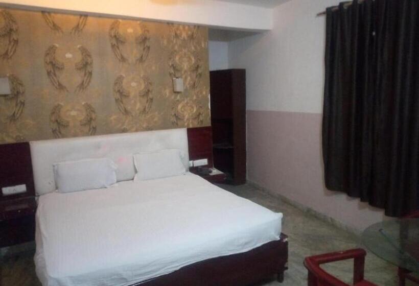 호텔 Hotal Royal Mount Inn By Wb Inn