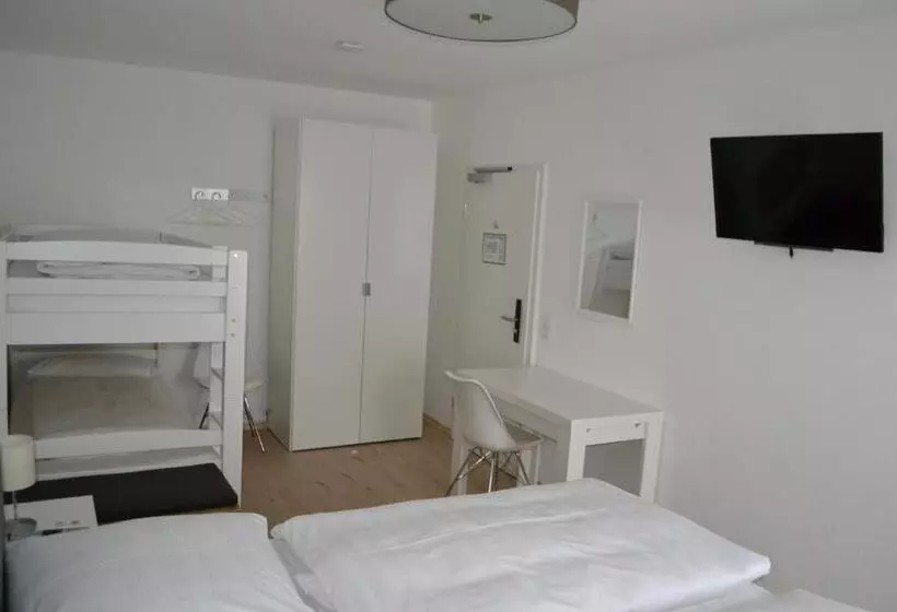 Hotelli Platia   Rooms