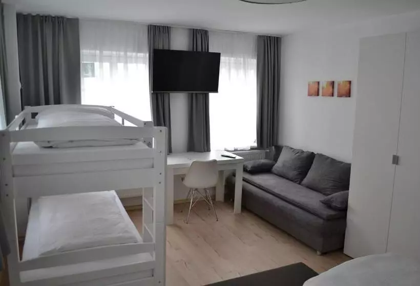 Hotelli Platia   Rooms