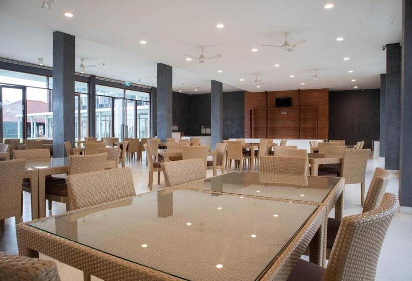 Sea Sand Sun Hua Hin By Jc Kevin Hotel & Resort