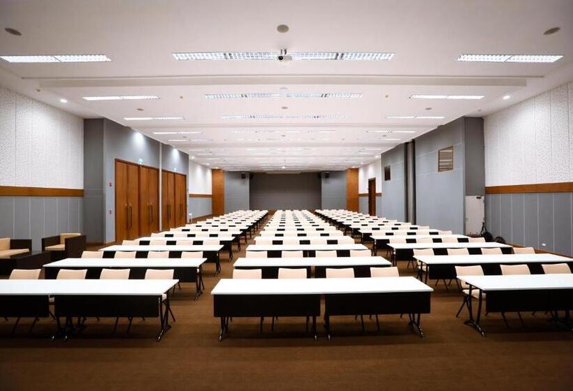 Sea Sand Sun Hua Hin By Jc Kevin Hotel & Resort