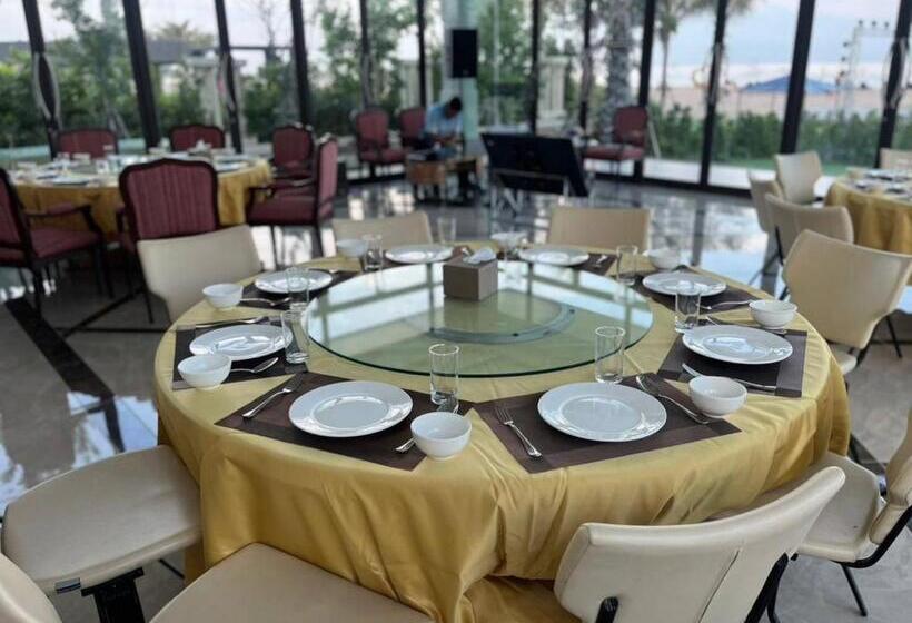 Sea Sand Sun Hua Hin By Jc Kevin Hotel & Resort