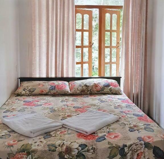 בית מלון כפרי Siyatha Reception Hall