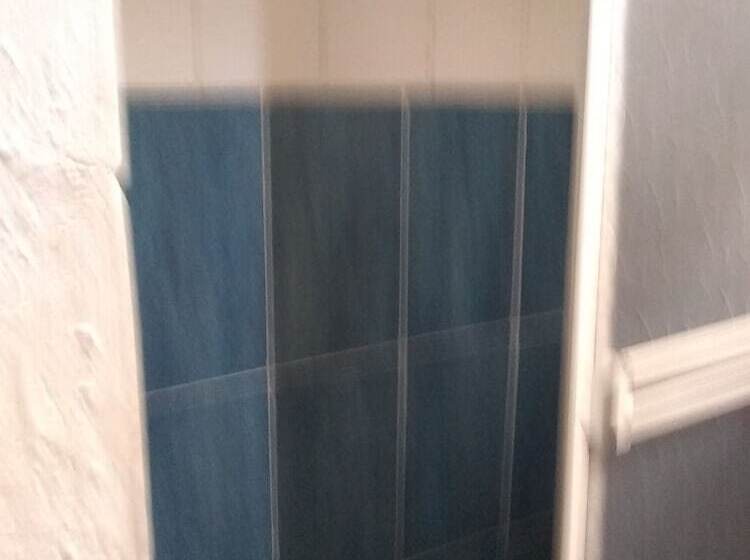 پانسیون Room In Guest Room Posada Green Sea Villa Helen Kilometer 4 Bypass