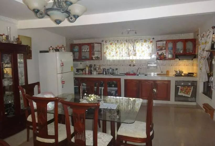 Majatalo Room In Guest Room   Posada Green Sea Villa Helen Kilometer 4 Bypass