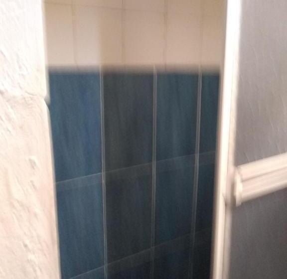 پانسیون Room In Guest Room Posada Green Sea Villa Helen Kilometer 4 Bypass