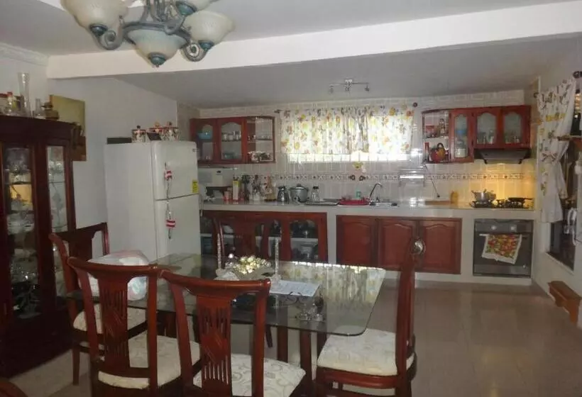 Majatalo Room In Guest Room   Posada Green Sea Villa Helen Kilometer 4 Bypass