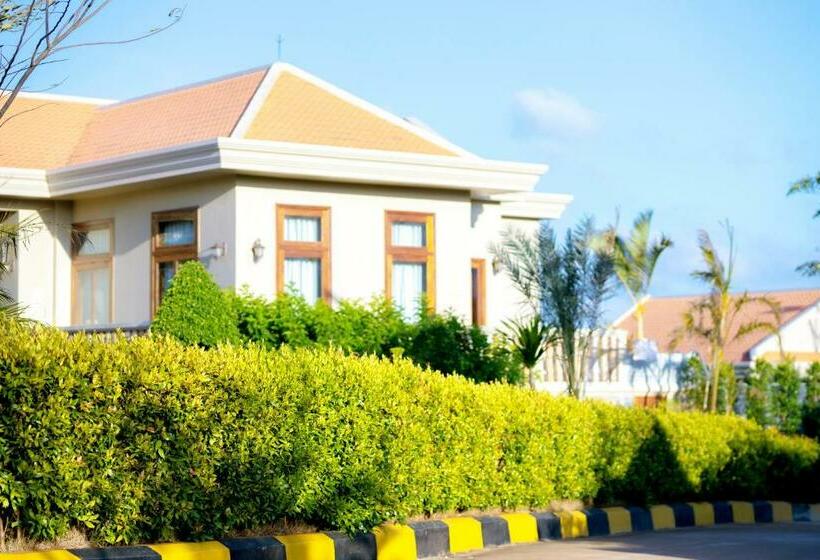 リゾートホテル Knn Luxury Hill