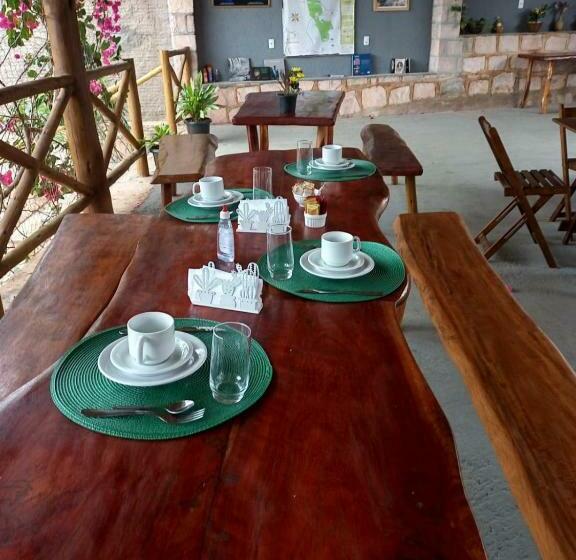 הוסטל Chalés E Suítes Campos De São João