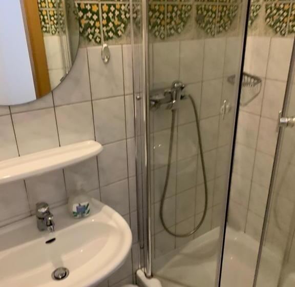 הוסטל Landgasthof Zum Ring