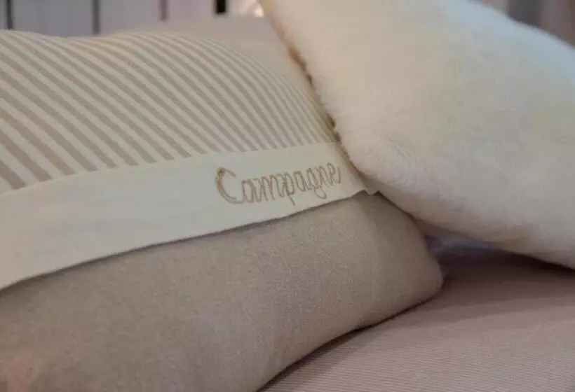 Aamiaismajoitus (B&B) Chambre Indépendante N1   Bretzel Et Bergamote