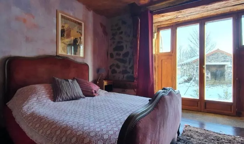 ベッドアンドブレックファースト La Chambre D Hôte Du Petit Mazilloux