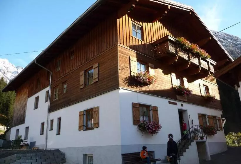 ホテル Bergbauernhof Pabulariu