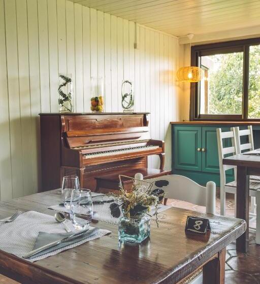 هتل Hôtel & Restaurant La Ferme Du Pommeau