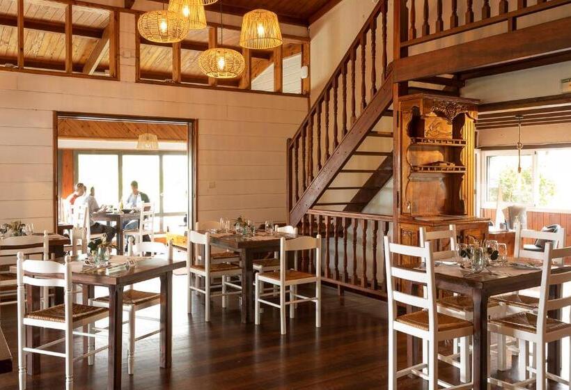 هتل Hôtel & Restaurant La Ferme Du Pommeau