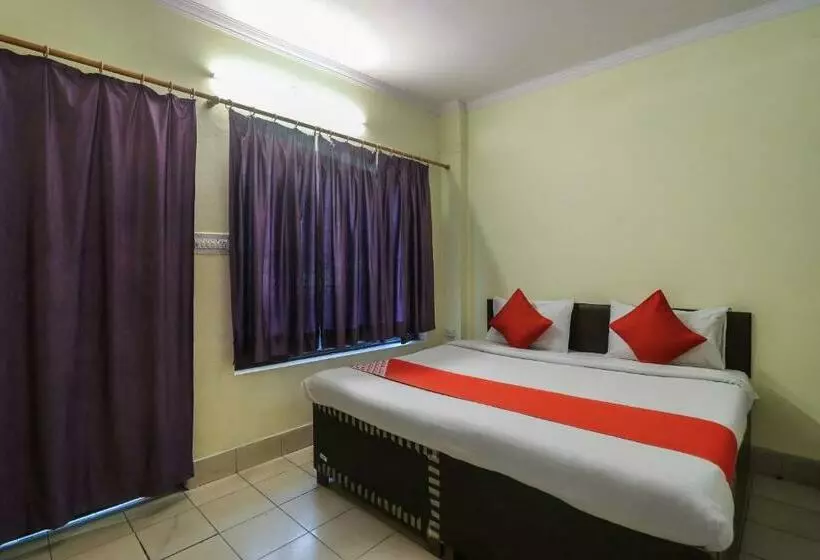 ホテル Oyo 61102  Mahalaxmi Palace