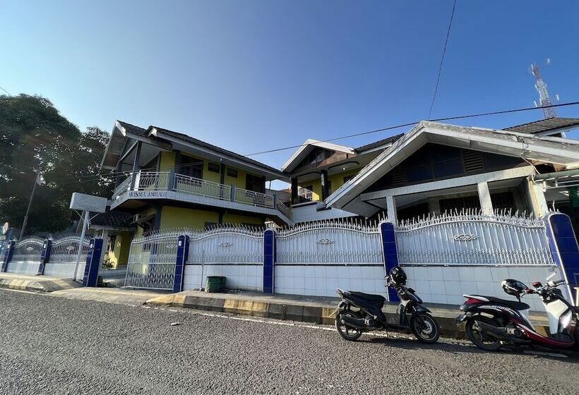 ホテル Oyo 91900 Wisma Amrach