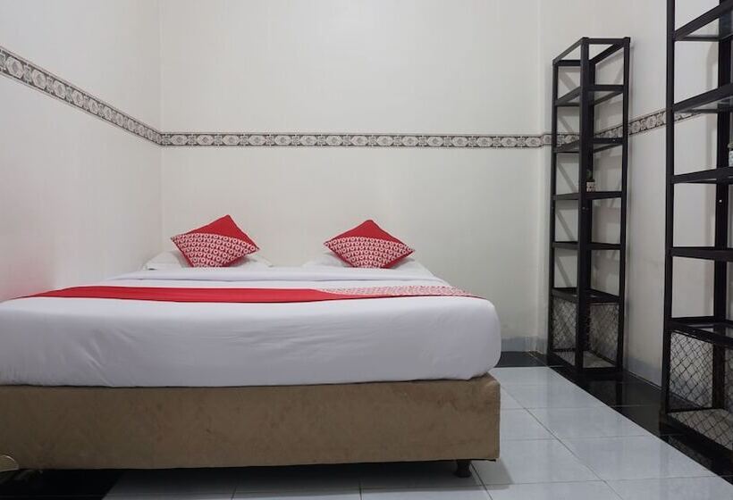 ホテル Oyo 91900 Wisma Amrach