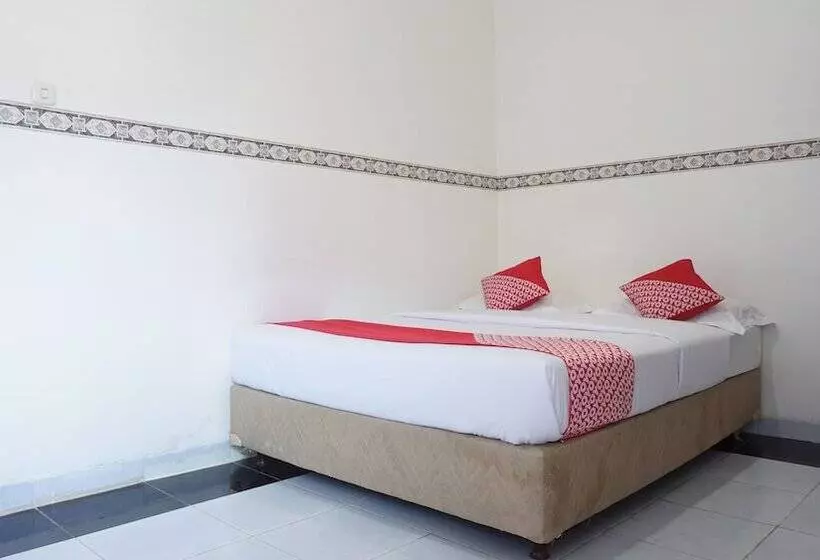 Hotelli Oyo 91900 Wisma Amrach