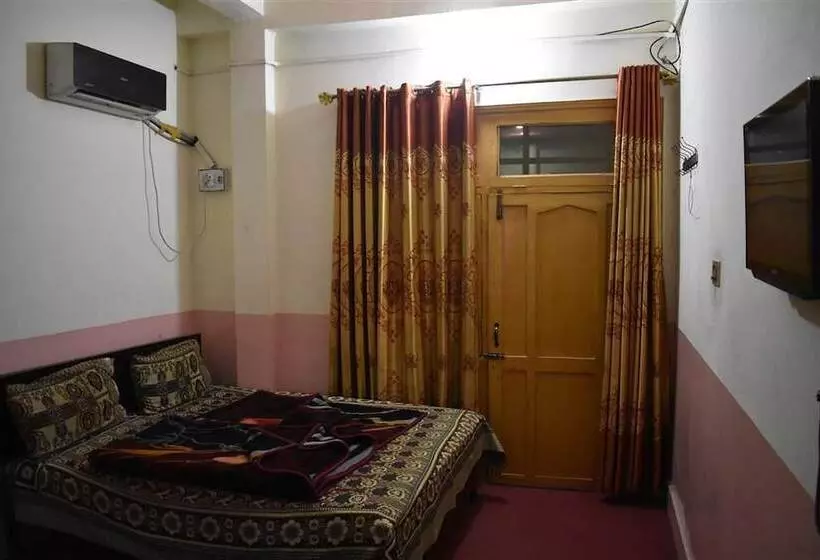 Royal Palace Hotel Peshawar