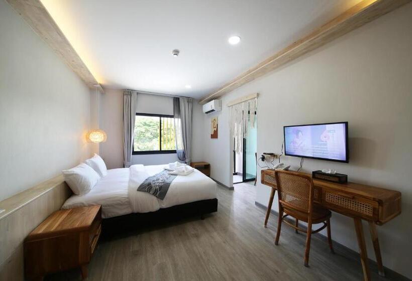 בית מלון כפרי The Wood Pattani