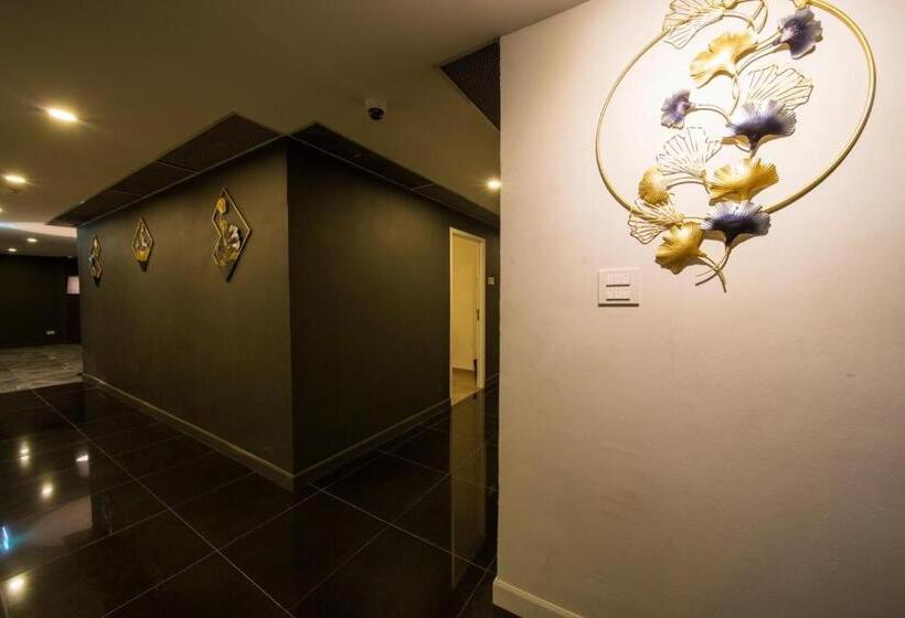 בית מלון כפרי The Wood Pattani