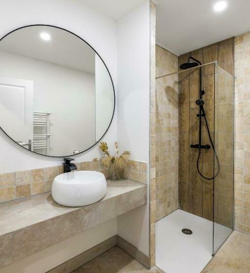 Maya Appartements & Suites