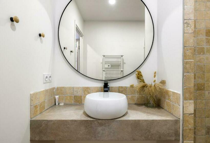 Maya Appartements & Suites